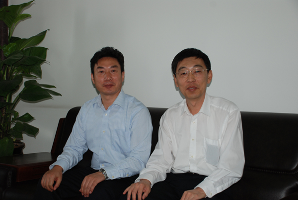 知识产权局专利局光电技术发明审查部崔伯雄部长一行到我公司进行调研